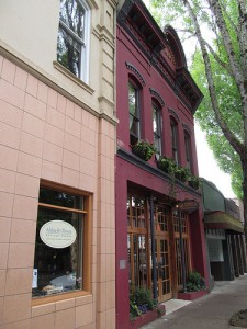 Relax in Historic Downtown McMinnville 1