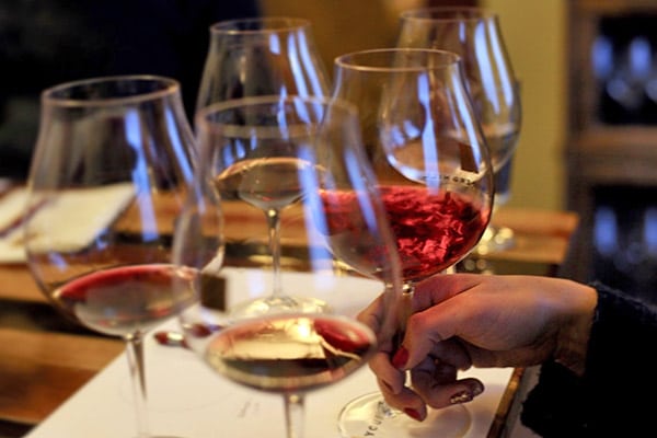 Winetraveler: Wine Tasting Travel Guides, Tours & Tips